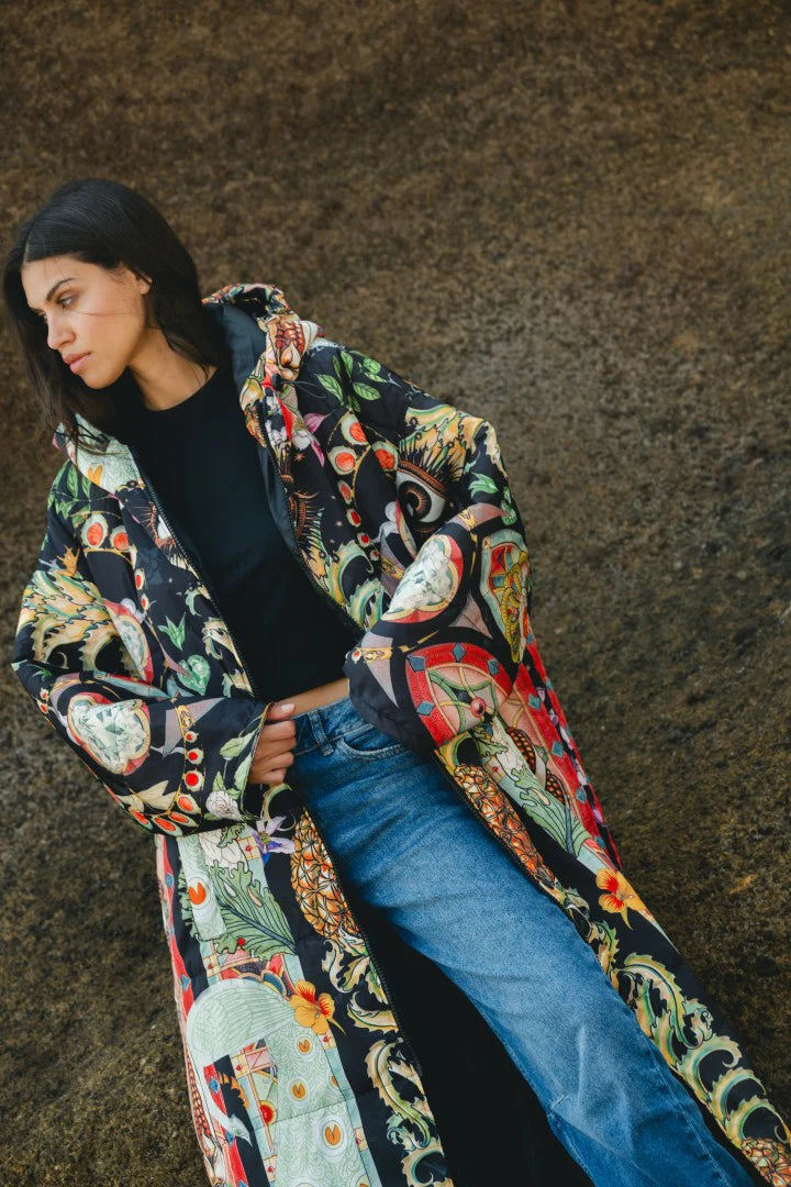 Sittingsuit, the wearable blanket, Eden