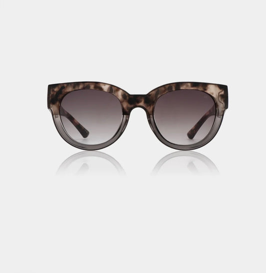 A.KJAERBEDE SUNGLASSES LILY COQUINA