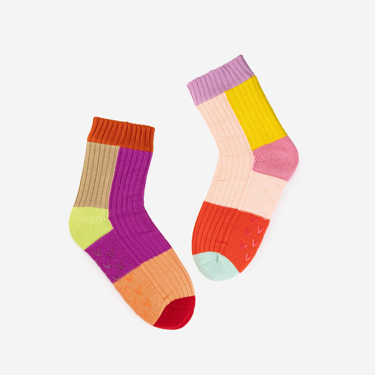 VERLOOP Mismatch House Socks: Pink