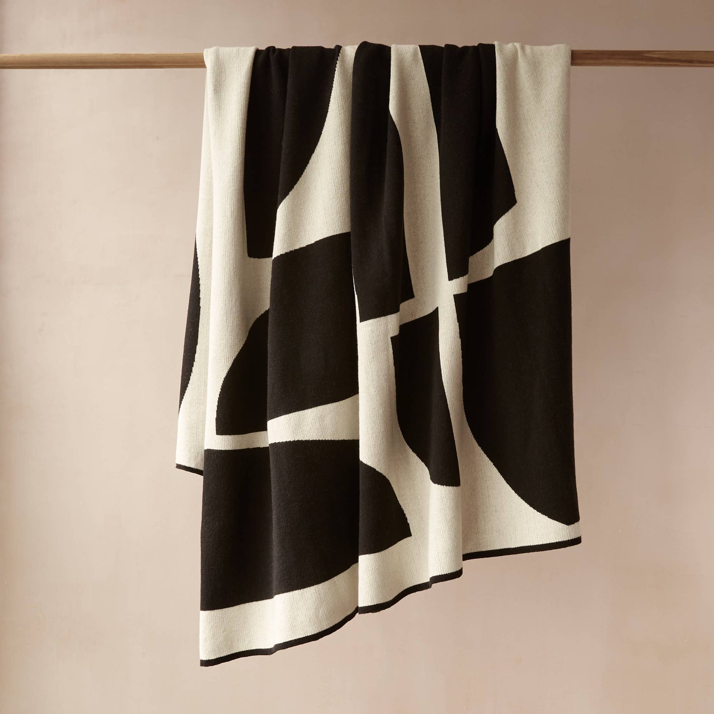 Sophie Home Cotton Knit Throw Blanket - Bruten Black