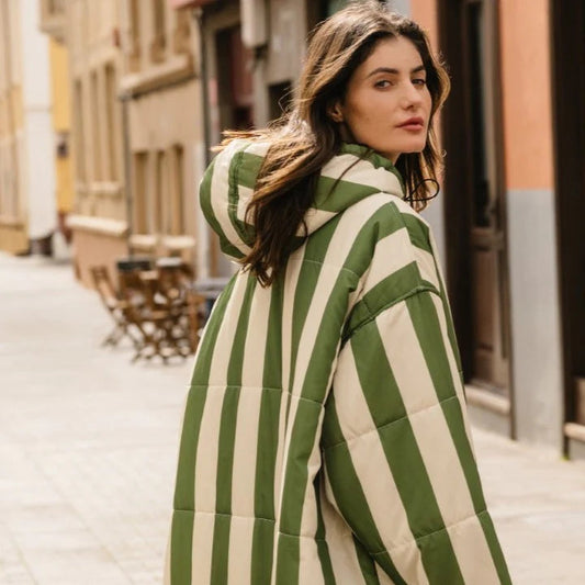 Sittingsuit, the wearable blanket, Santorini