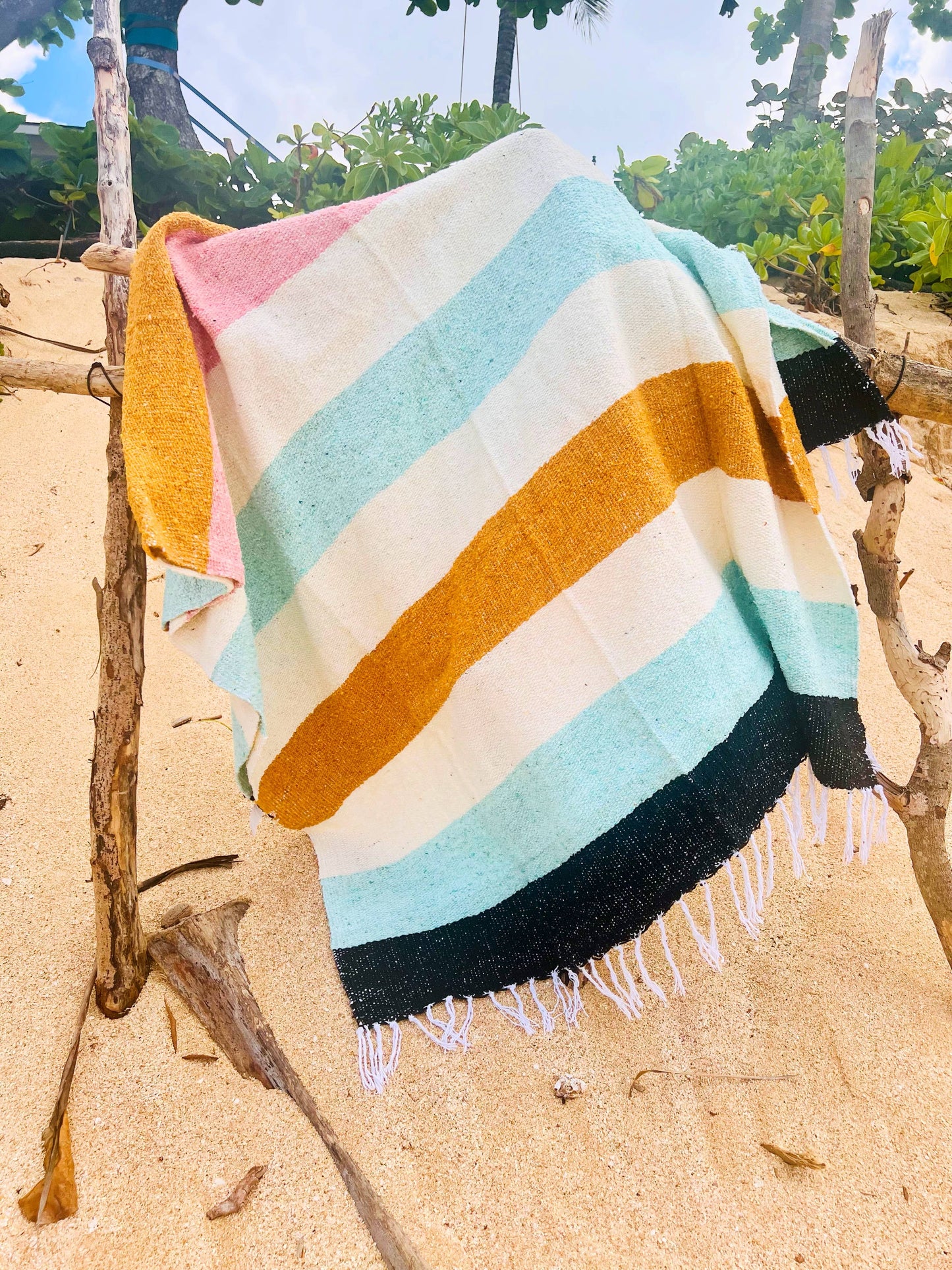 Mahalo Market - Ohana Lightweight Beach Blanket l Mexican Blanket l Throw