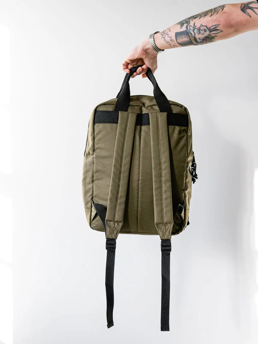 Wayfaring Insulated Cool Bag Backpack - Olive