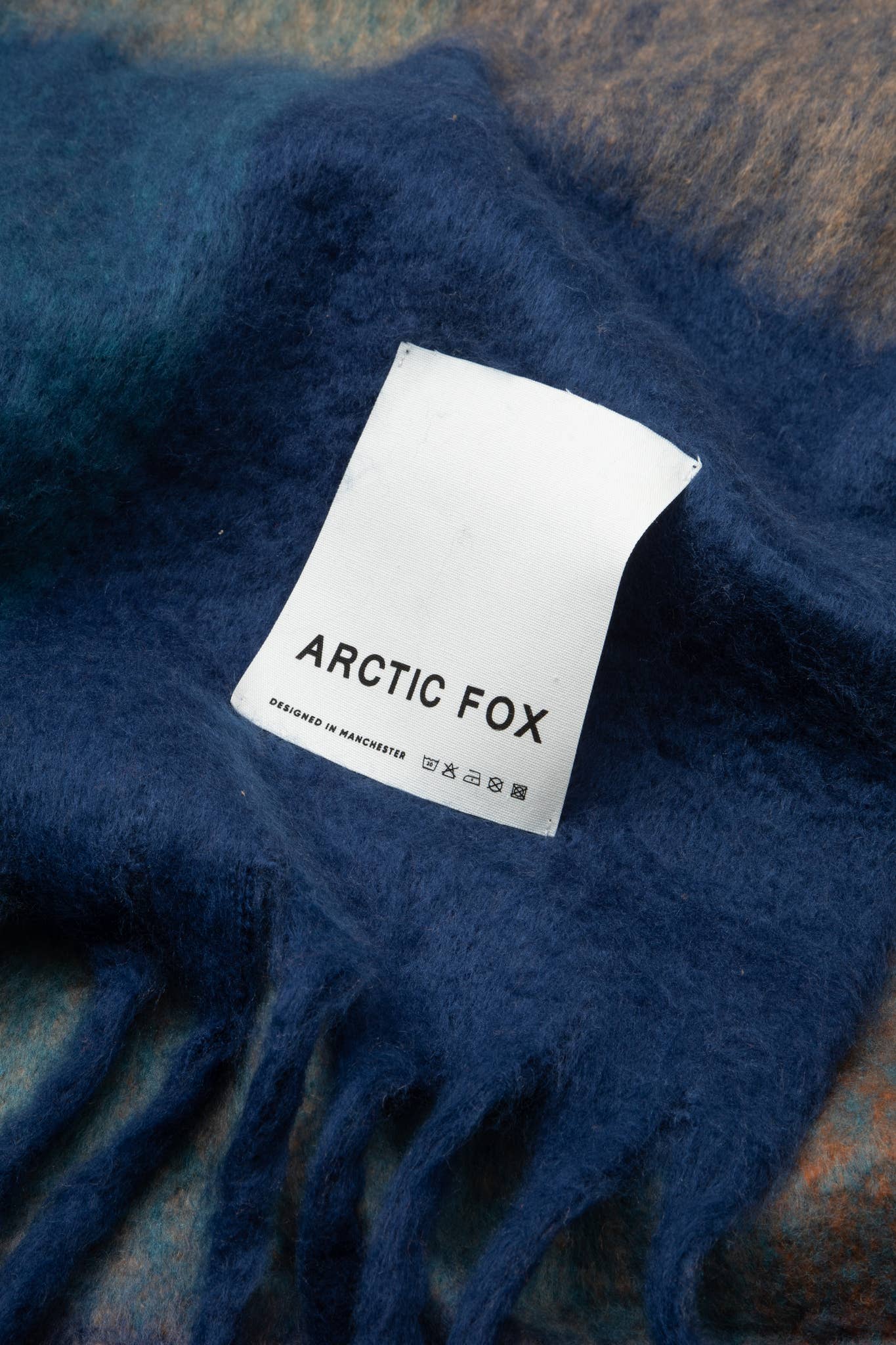 Arctic Fox Reykjavik Throw Tokyo Lights
