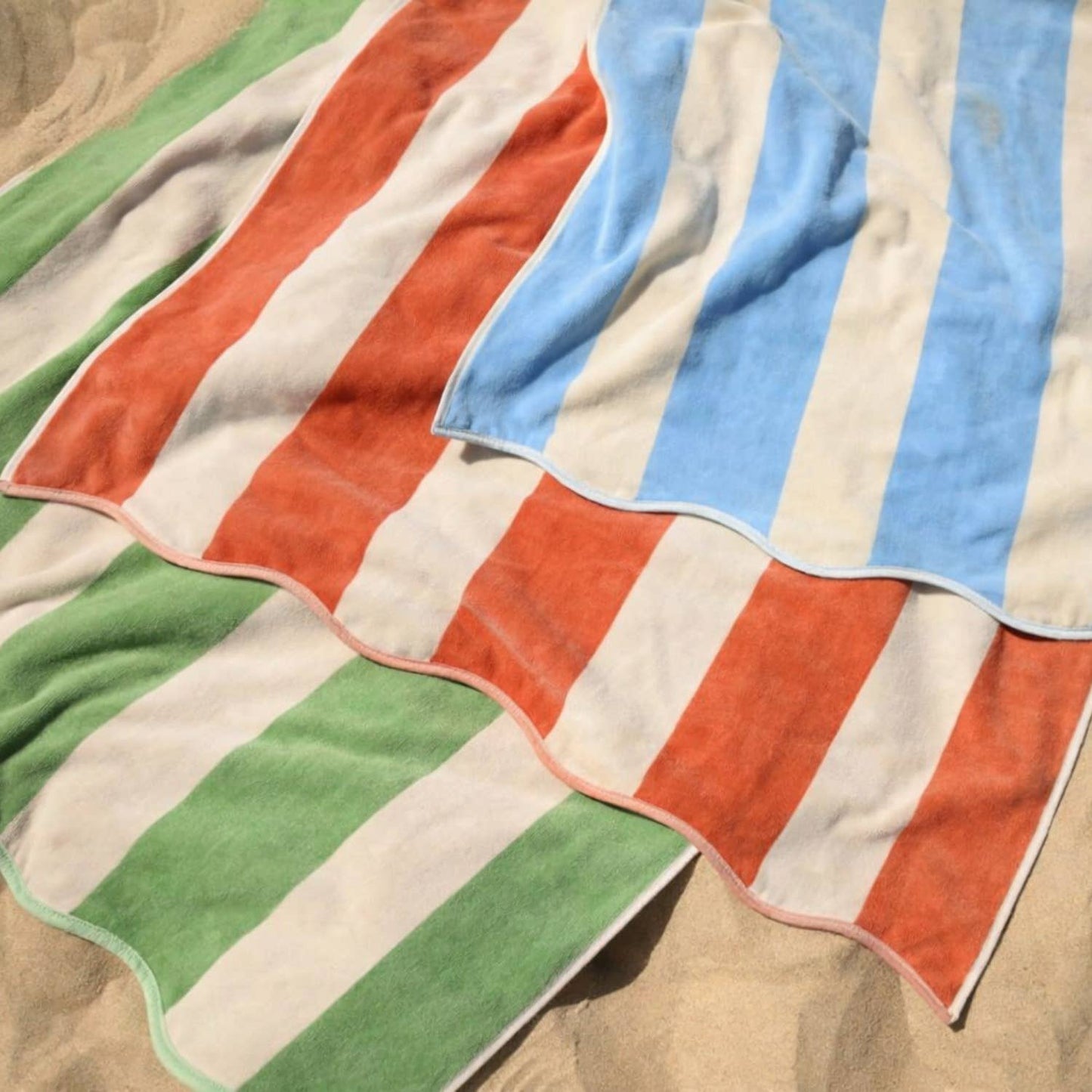 Allure Bath Fashions - Large Scalloped Striped Beach Towel 90 x 170cm - 100% Cotton: Green